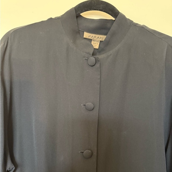 Harari 100% Black Silk Mandarin Collar Top with Blue Buddha Print in Size 0X - Picture 5 of 8